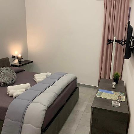 Miris Apartment Fast Comfortable Naples Airport Capodichino 25 Minutes Walk Self Check-In Ngoại thất bức ảnh