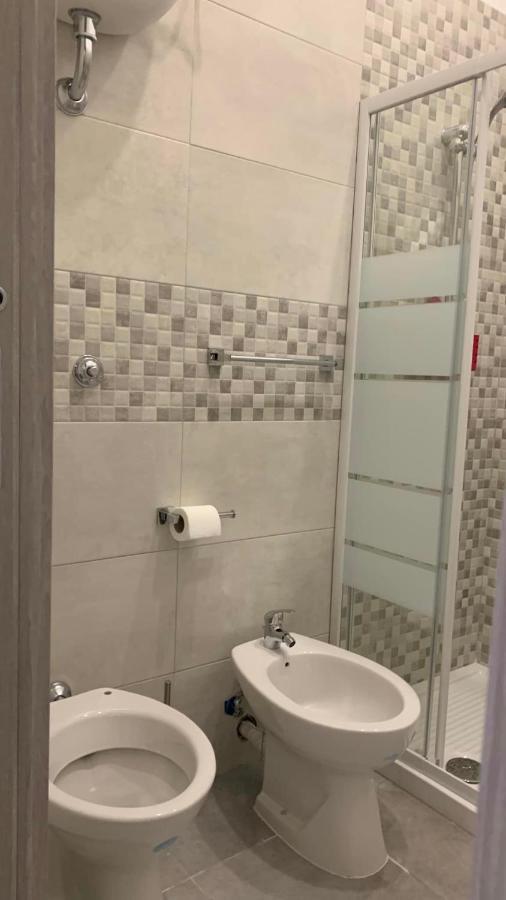 Miris Apartment Fast Comfortable Naples Airport Capodichino 25 Minutes Walk Self Check-In Ngoại thất bức ảnh