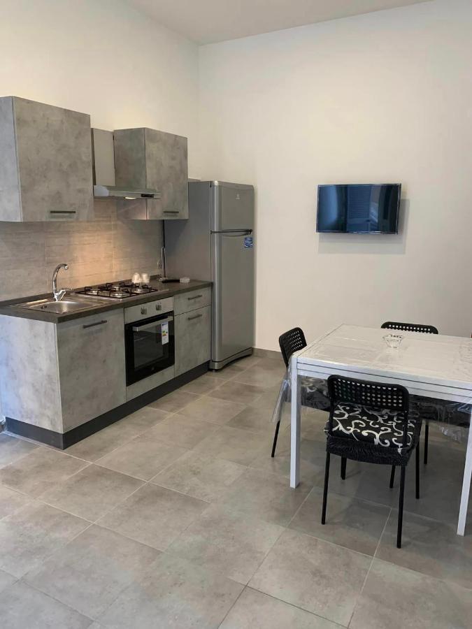 Miris Apartment Fast Comfortable Naples Airport Capodichino 25 Minutes Walk Self Check-In Ngoại thất bức ảnh