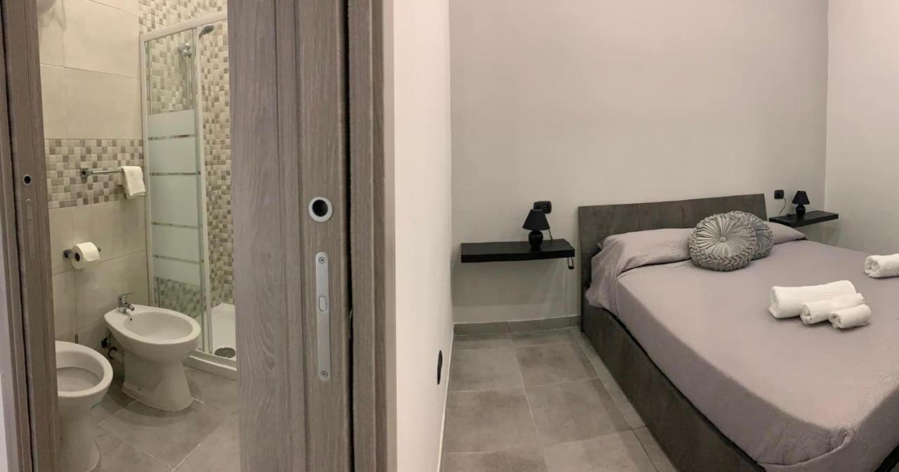 Miris Apartment Fast Comfortable Naples Airport Capodichino 25 Minutes Walk Self Check-In Ngoại thất bức ảnh