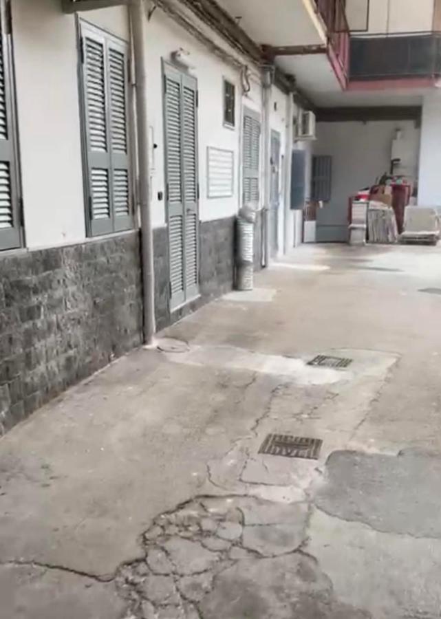 Miris Apartment Fast Comfortable Naples Airport Capodichino 25 Minutes Walk Self Check-In Ngoại thất bức ảnh